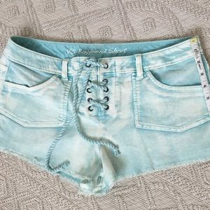 Victoria’s Secret boyfriend short